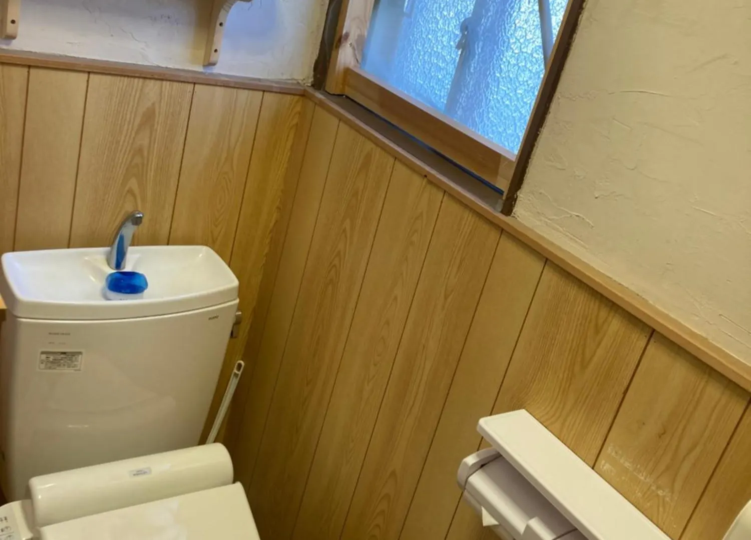 Penzion Hostel Blue Door ホステル ブルードア Nagoja Japonsko